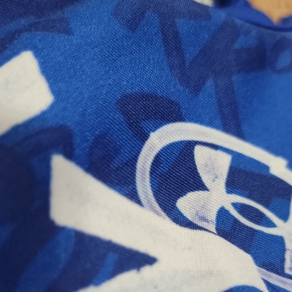 Under Armour Blue Sports Bra with Graphic Print - Picture 5 of 5